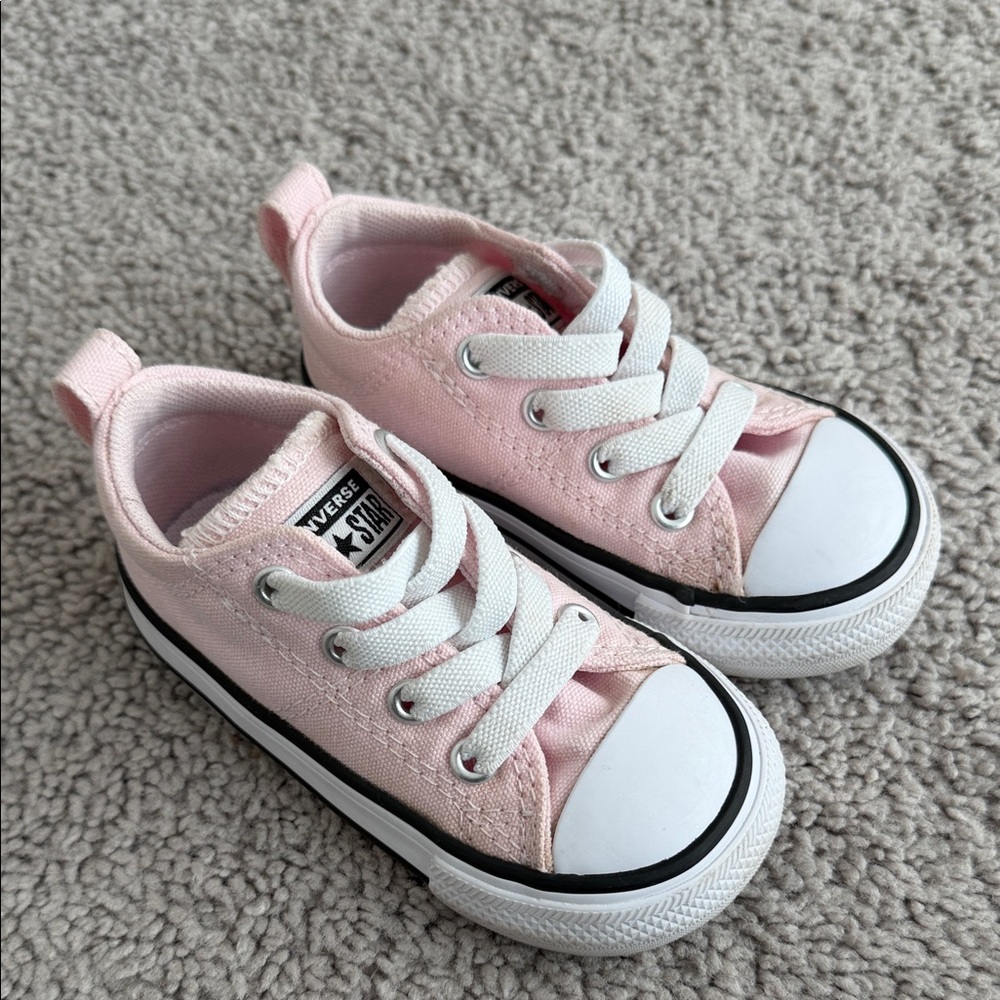 Converse Kids Light Pink Sneakers